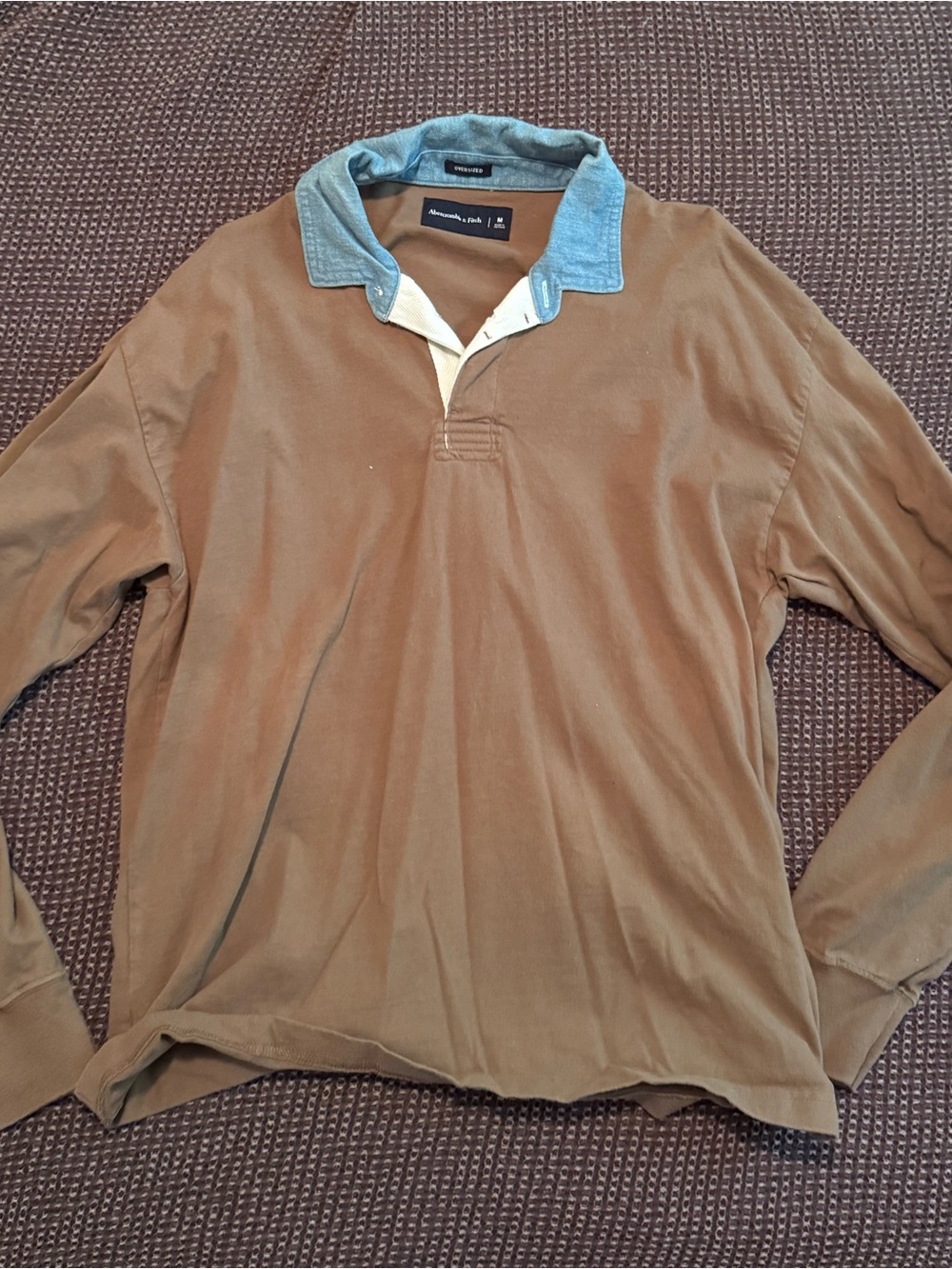 Abercrombie & Fitch Men's Long-Sleeve Rugby Shirt with Contrast Collar - Brown